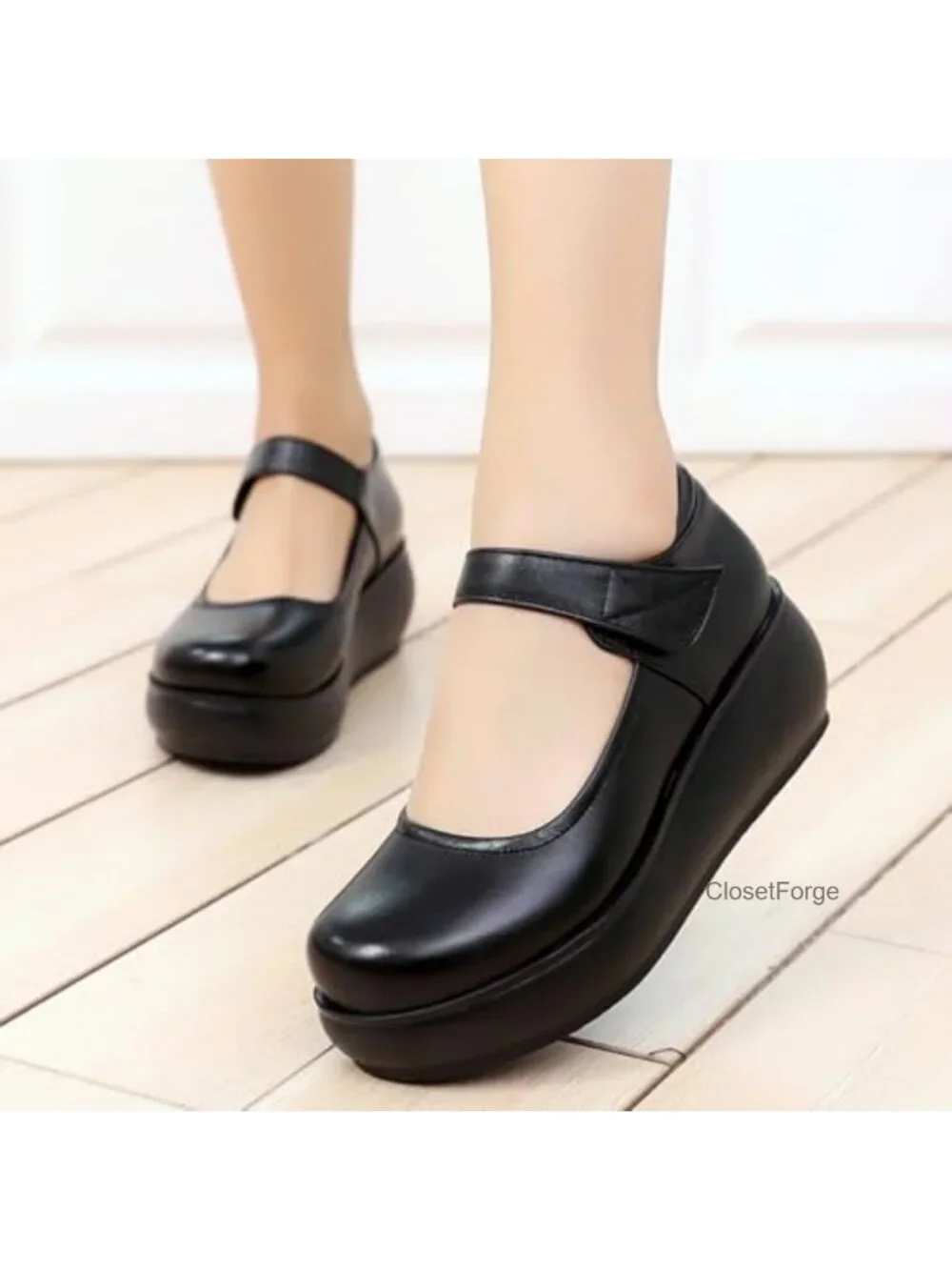 Women's Faux Leather Platform Mary Jane Pump Wide Width Non-Slip Work Shoe